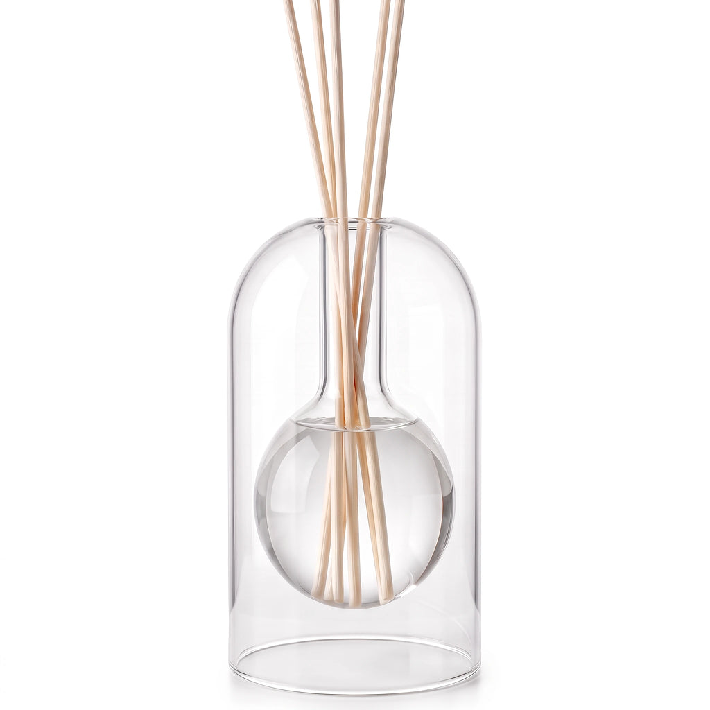 Diffuseur à tiges Sélène en verre transparent sur fond blanc