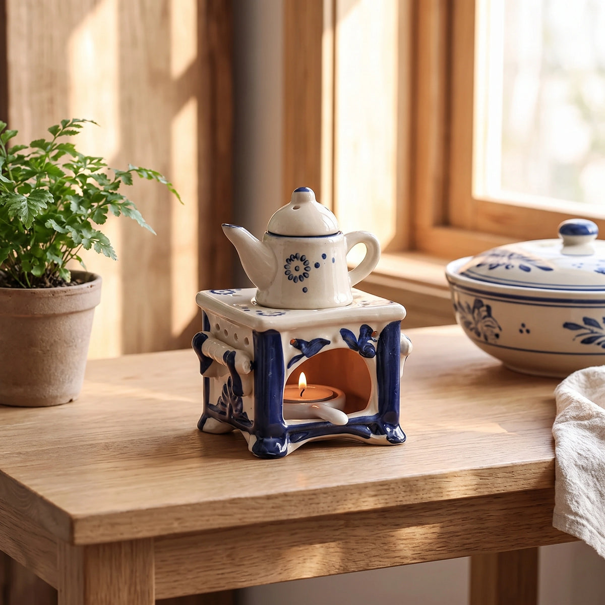 Brûle-parfum Théière Azur dans un décor quotidien