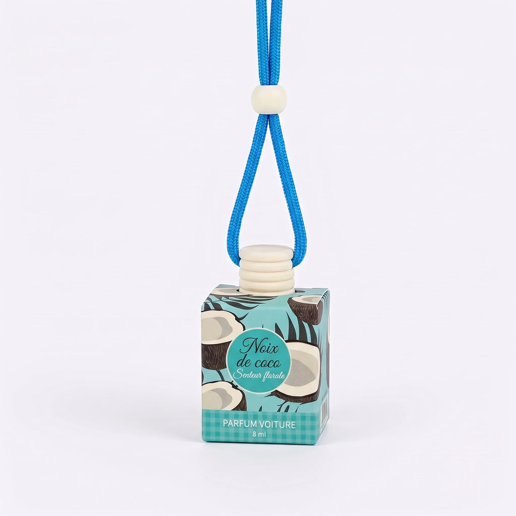 Packshot blanc du parfum voiture suspendu Noix de coco